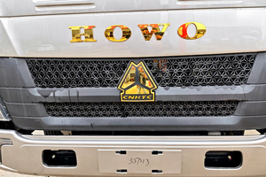 SINOTRUCK HOWO 4x2 Euro 3 Camión de Carga Mini Diésel Usado 4T-5T Ligero <span class=keywords><strong>con</strong></span> Volante a la Izquierda <span class=keywords><strong>para</strong></span> Logística y Entrega - Product Image 2