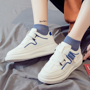 Primavera 2024, nuevos deportes femeninos blancos pequeños para zapatos de estilo informal para caminar para mujer - Product Image 3