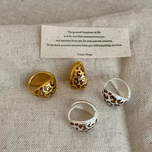 Boucles d'oreilles tendance en forme de goutte d'eau, plaquées or 18 carats PVD, en acier inoxydable, résistantes au ternissement - Product Image 2