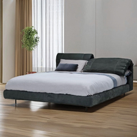 Lit King Size de Luxe Moderne pour Villa, Cadre de Lit en Tissu Italien Doux avec Fonction Rafraîchissante, Revêtement en Cuir Véritable, Dernière Collection