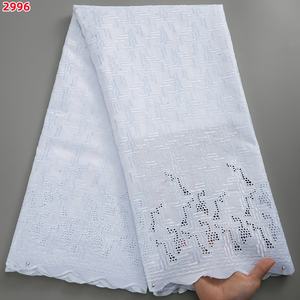 2996 venta al por mayor Algodón puro último 2022 Material de <span class=keywords><strong>costura</strong></span> de bordado de <span class=keywords><strong>alta</strong></span> calidad tela de encaje seco africano para hombres o mujeres tela - Product Image 2