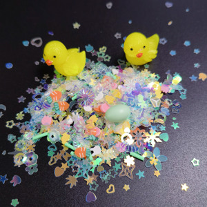 10 Paquetes Pequeños al por Mayor de Mezcla de Rebanadas de Resina de Patito Amarillo, Chispas Kawaii de Pollito, Hojuelas Iridiscentes para Manualidades con Resina y Slime - Product Image 3
