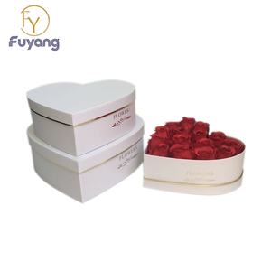 Подарочный набор из трех предметов в форме сердца из переработанной матовой художественной бумаги, картонная упаковка с лакированием, элегантная коробка для цветов, изготовленная на заказ на фабрике. - Product Image 2