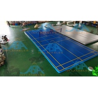 Terrain de pickle-ball flottant gonflable robuste pour sports nautiques avec clôture pneumatique
