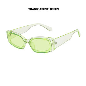 赤と青のフレームと女性のファッションPC UV400サングラス - Product Image 3