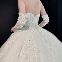 Importé italien maille robe de mariée estampage à chaud bas maille Arrangement de fleurs ongles perles a-ligne robe de banquet de mariage
