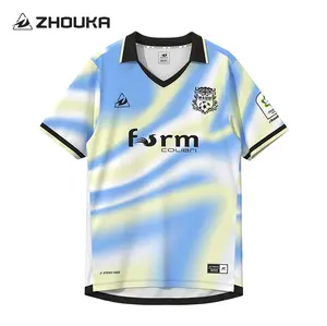 Neuestes Design Gradation bestickt Vintage Fußballtrikot Sublimation Herren Fußballbekleidung Einheit individuelles Retro-Fußballtrikot