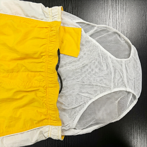 Shorts de bain jaunes personnalisés pour hommes, séchage rapide, avec empiècements latéraux contrastants, style plage tropicale - Product Image 3