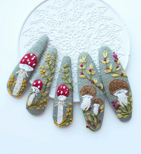 Gepersonaliseerde Naam Zomer Lente Bloemen Geborduurde Haaraccessoires Handgemaakte Hoofdbanden En Haarclips - Product Image 5