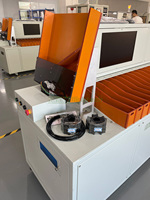 Trieuse automatique de batteries cylindriques au lithium à 11 canaux pour cellules de batterie 18650/21700/26650/32700 avec ordinateur