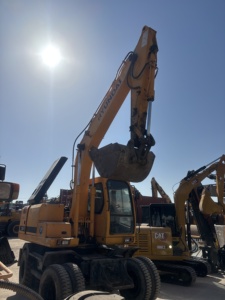 Excavatrice sur chenilles HYUNDAI 150W-7 d'occasion de bonne qualité, faible nombre d'heures, bien entretenue, moteur diesel, pompe hydraulique, parfaite pour la route - Product Image 2