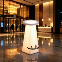 Tabouret de bar hexagonal lumineux à LED, design moderne, étanche, à couleurs changeantes, avec repose-pieds haut, pour intérieur/extérieur, salle à manger, hôtel