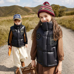 Vêtements d'hiver pour <span class=keywords><strong>enfants</strong></span> Custom Windproof Waterproof New Vest Puffer Jackets Winter Outdoor Child Vest Down Jacket - Product Image 4