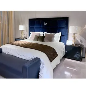 이탈리아 디자인 럭셔리 포스트 현대 침실 종류의 크기 더블 침대