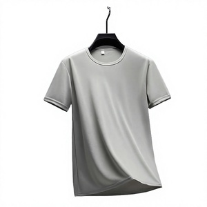 เสื้อยืดคอกลมผู้ชายทรงสลิมฟิตสำหรับฤดูร้อน สไตล์ลำลอง ความยาวปกติ แห้งเร็ว ระบายอากาศได้ดี ลายพิมพ์คล้ายผ้าไหม โพลีเอสเตอร์ 100% ของใหม่ - Product Image 3