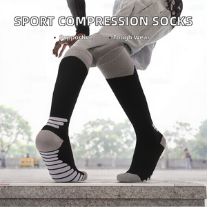 Chaussettes de course 100% coton personnalisées avec logo pour hommes et chaussettes de sport de football à séchage rapide avec logo personnalisé - Product Image 2