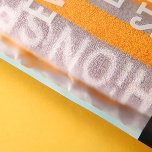 Bolsas de Plástico PE con Cierre de Tres Lados, Semitransparentes, Reciclables, con Relieve, para Empaque de Ropa, Supermercados y Exhibiciones - Product Image 4