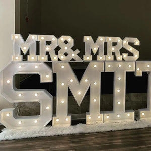 Custom Light Up Marry Me Letters <span class=keywords><strong>Mr</strong></span> & <span class=keywords><strong>Mrs</strong></span> 4FT 5FT Precio al por mayor DIY Tamaño - Product Image 1
