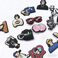 Décorations de chaussures personnalisées mignonnes 2026, accessoires de série Hip-Hop Rapper Singer en PVC pour enfants, breloques pour sabots DIY