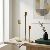 Ensemble de bougeoirs modernes en métal doré, style contemporain, à tige fine et conique