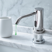 Distributeur automatique de savon liquide de qualité hospitalière, style robinet en laiton avec capteur public et bouteille de savon liquide