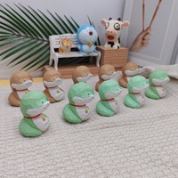 Ornement Serpent à Pois Super Mignon en Bois de Tilleul Sculpté à la Main – Votre Nouveau Cadeau de Bureau Chaleureux pour Anniversaire ou Signe Astrologique