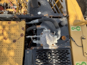 รถขุดขนาดเล็ก Caterpillar M315D2 มือสอง พร้อมชิ้นส่วนสำคัญสำหรับเครื่องขุดและรถขุดดิน - Product Image 6