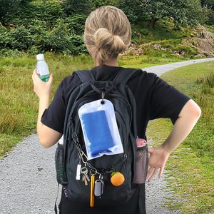 Leggero 5cm in alluminio Mini moschettone a forma di molla a forma di molla portachiavi in metallo per l'arrampicata pesca escursioni <span class=keywords><strong>avventure</strong></span> all'aria aperta - Product Image 5