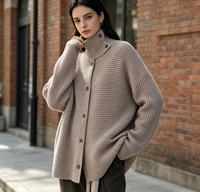 Cardigan en tricot côtelé épais surdimensionné pour femme, col montant, boutonné, épaules tombantes, veste pull chaude pour l'hiver