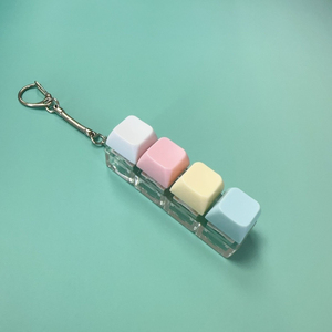 Porte-clés Fidget Lumineux et Coloré 4-en-1 avec Bouton de Décompression, Clavier Anti-Stress, Cadeau Fidget, <span class=keywords><strong>Keycaps</strong></span> de Clavier Personnalisés - Product Image 1