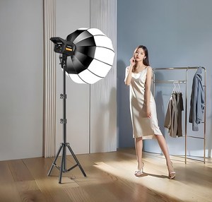 Anillo de Luz LED de 100W 3200k-5500K con Trípode, Montura Bowens, Iluminación Continua LED con Balance de Luz Diurna y Softbox Tipo Linterna - Product Image 1