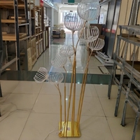 Lampe de sol décorative en fer électroplaqué multi-têtes, motif pissenlit, idéale pour les allées de mariage, les fêtes et les banquets – Meilleure vente