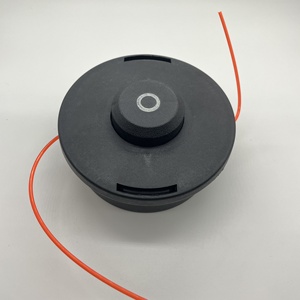 Tête de coupe <span class=keywords><strong>AUTOCUT</strong></span> 25-2 compatible avec les débroussailleuses <span class=keywords><strong>Stihl</strong></span> FS65-4, FS66, FS66R, FS70C, noire, avec filetage inversé M10x1.25 - Product Image 1