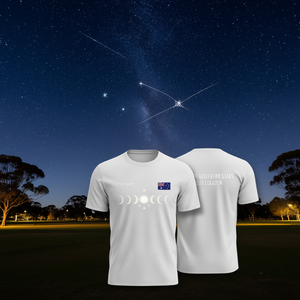 T-shirt personalizzata per il Giorno dell'Australia con nome personalizzato, bandiera australiana, croce del sud, design notte stellata e galassia, 26 gennaio - Product Image 3