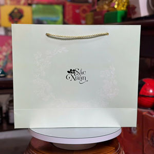 Caja de Regalo Rígida de Lujo con Logotipo Personalizado, Papel Pantone, Embalaje de Regalo Premium, Material Reciclable, Suministro al por Mayor de Fábrica - Product Image 1