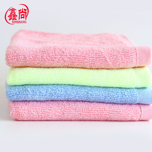 Petite serviette carrée en fibre de bambou Xinshang 25x25 cm pour le bain des enfants - Product Image 4