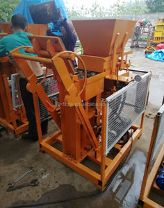 Machine à fabriquer des briques en béton emboîtables pour sols boueux souples QMR2-15 - Product Image 3