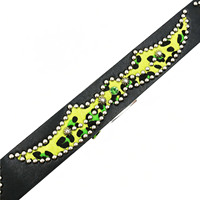 Ceinture unisexe en cuir gaufré crocodile vert foncé avec patch en fourrure de léopard, rivets métalliques et strass, style punk western