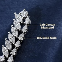 Boucles d'oreilles pendantes de luxe en or 18 carats avec diamants de laboratoire taille marquise et poire, idéales pour mariages et occasions formelles