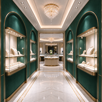 Aménagement de boutique de bijoux haut de gamme, comptoir d'exposition en verre sur mesure, design de décoration intérieure pour boutique de bijoux de détail