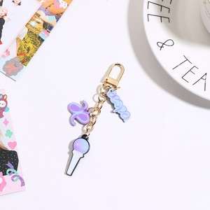 Portachiavi Luminoso KPOP Stray Kids <span class=keywords><strong>ITZY</strong></span> TWICE ATEEZ (G)I-DLE, Ciondolo in Acrilico, Accessori per Borse, Regalo per Fan - Product Image 2