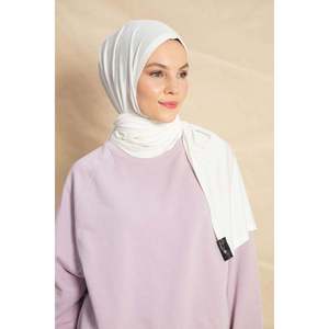 ผ้าคลุมฮิญาบผ้าฝ้ายสีเอครู สีพื้น ป้องกันแสงแดด UPF50+ ทรงหลวม สวมใส่สบาย สไตล์ตะวันออกกลาง แขนยาว ผ้าฝ้าย 100% - Product Image 1