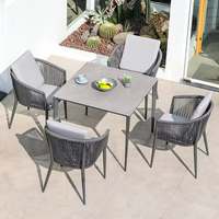 Ensemble de meubles de jardin personnalisés ensemble table et chaises de tissage en corde pour l'extérieur table cadre en aluminium pour restaurant