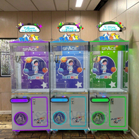 Machine à saisir les poupées Machine à grue à griffes jouet à pièces Cabinet transparent Machine à griffes d'arcade avec paiement par carte