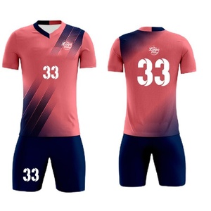 Maillot de football personnalisé à séchage rapide en Spandex/Polyester, imprimé par transfert thermique, tenue de football colorée pour adultes, respirante et personnalisable - Product Image 6