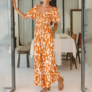 Mono informal de diseño de fábrica con estampado playero, plisado, con hombros descubiertos y corte holgado, 100% Rayón Voile. - Product Image 2