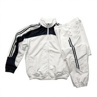Ensemble de survêtement pour enfants fabriqué aux États-Unis, design personnalisé, matériaux de haute qualité, idéal pour les commandes en gros.