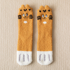 Calcetines Unisex de Forro Polar con Bordado de Orejas de Gato de la Suerte, Diseño Versátil para Otoño e Invierno - Product Image 6