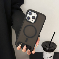 Cadre de protection d'objectif en métal étui de téléphone magnétique givré mat pour iPhone 12 13 14 15 16 Pro Max 16 Plus avec support invisible