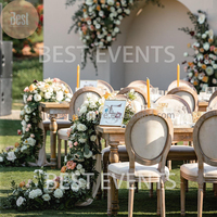 Chaise de banquet rustique française en bois massif avec dossier en rotin – Portable, durable et empilable pour mariages et événements